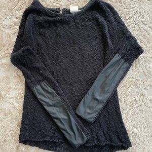 KNOT SISTERS sweater